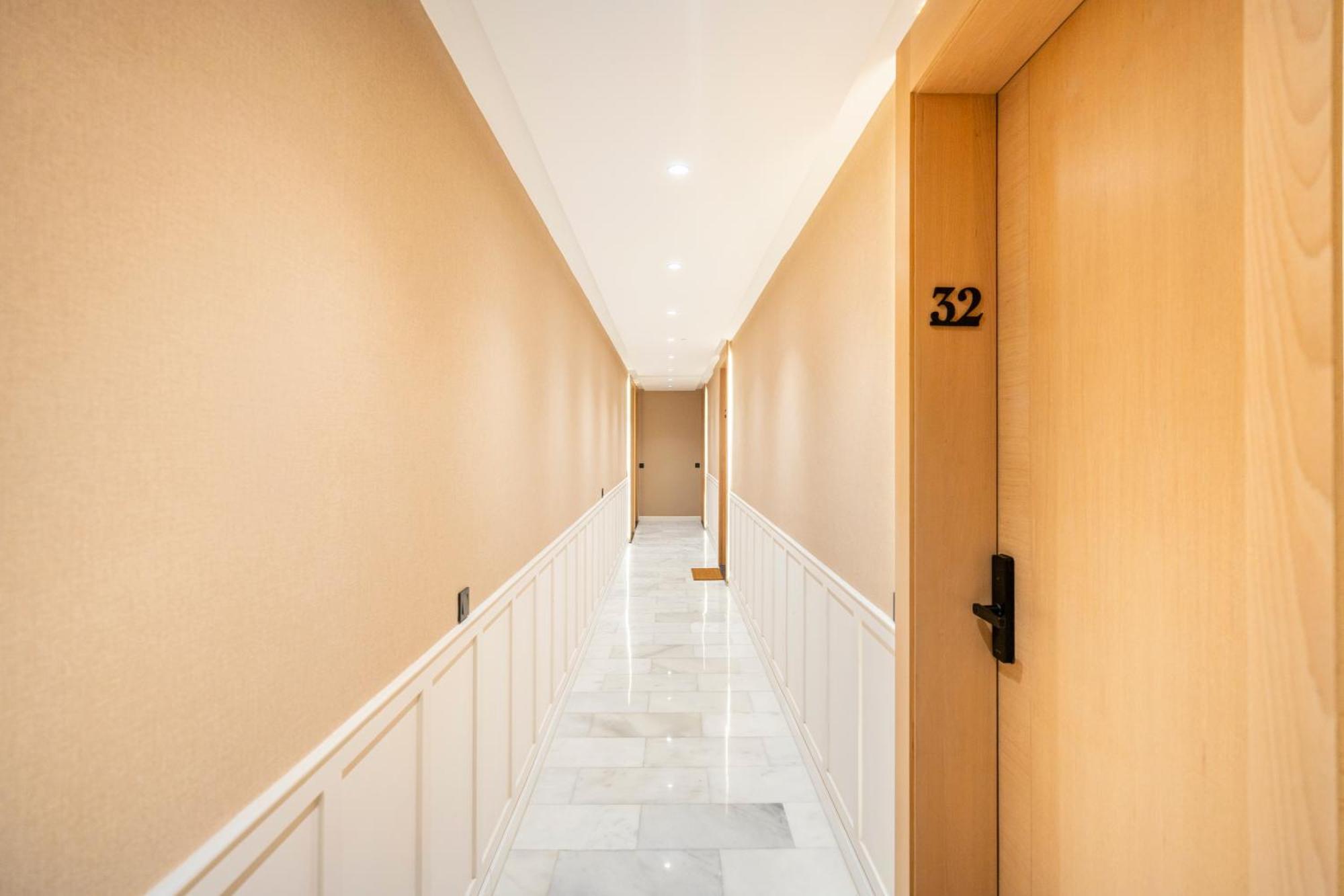 Tribeca 3 - Center